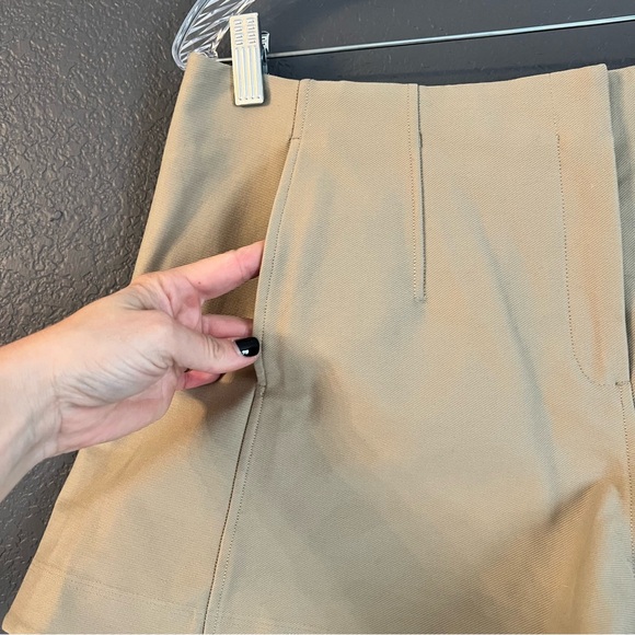 LULULEMON • NWT Utilitech relaxed fit high rise jeans shorts • size 12 - Picture 2 of 5